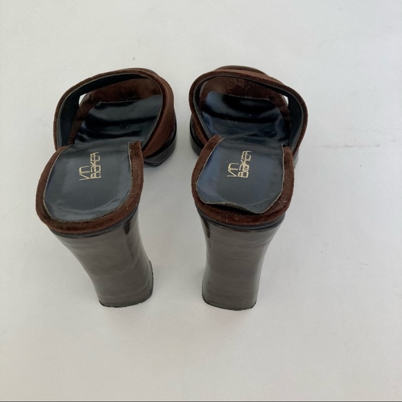 Vintage 90’s Chocolate Brown🤎Velvet Heels - Picture 4 of 6